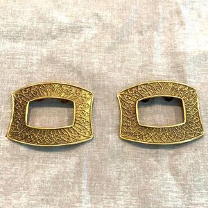 Just Stunning Negative space Gold plated shoe buckles